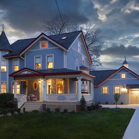 Breese Inn Bagian luar foto