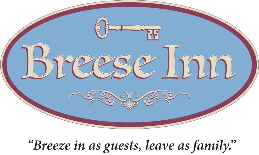 Breese Inn Bagian luar foto