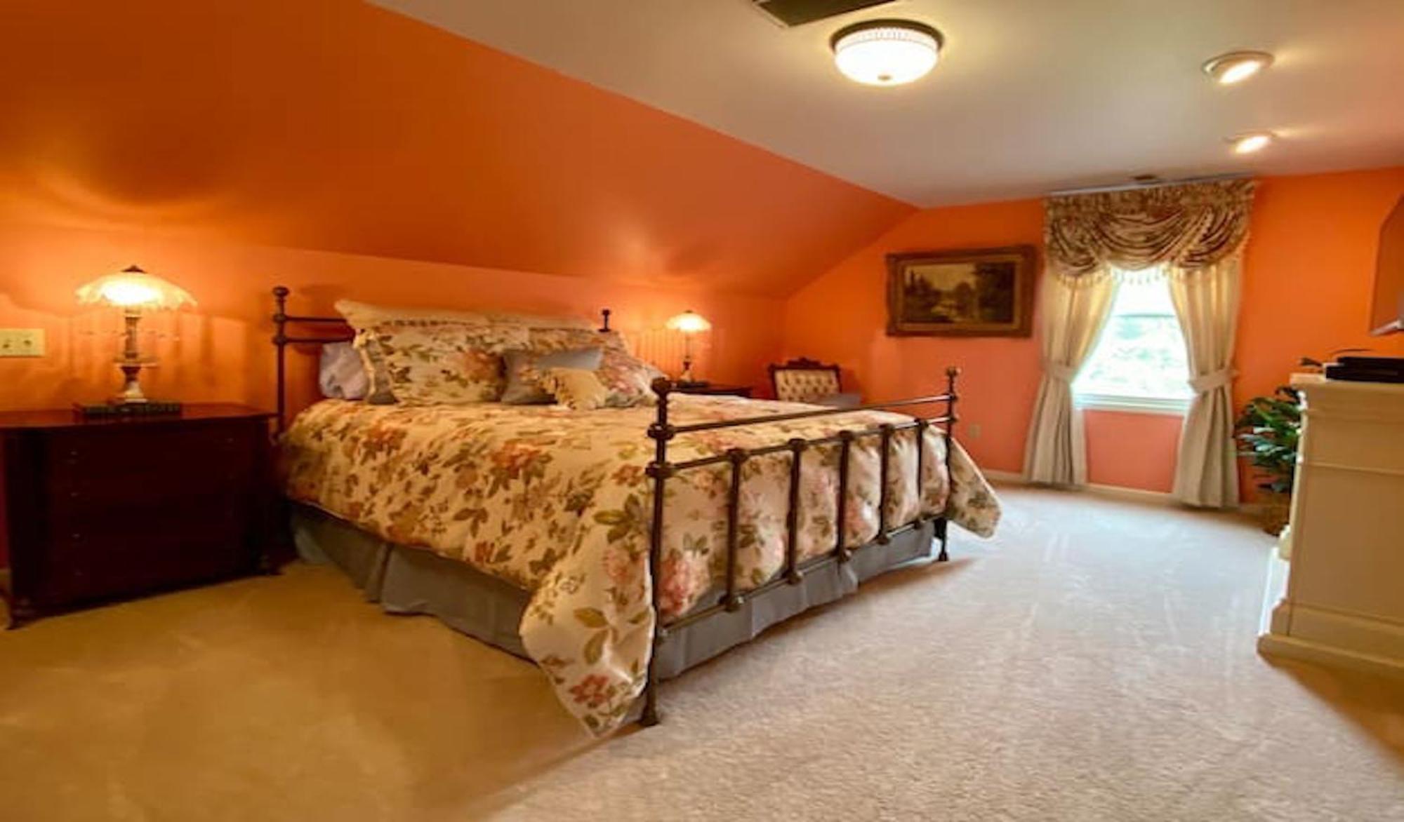 Breese Inn Bagian luar foto